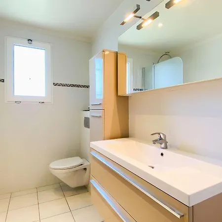 Villa A Proximite De La *