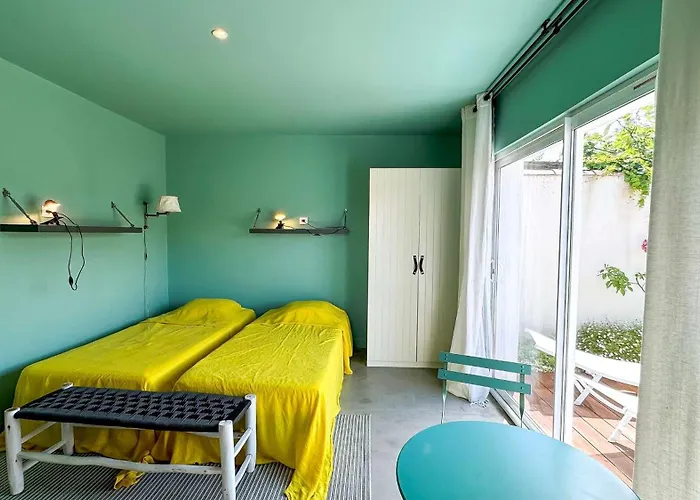 Villa A Proximite De La *